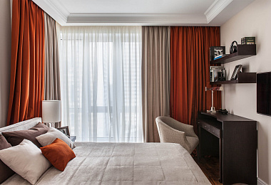 Шторы для спальни бежево-красные – Вельвет-ПРО